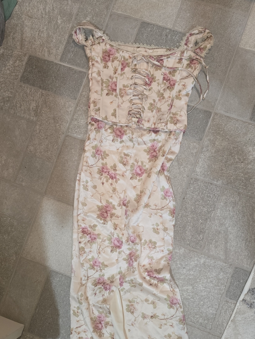 NWOT House Of CB Isis Off-Shoulder Floral Maxi Dress White Pink Corset S Satin - Picture 12 of 13